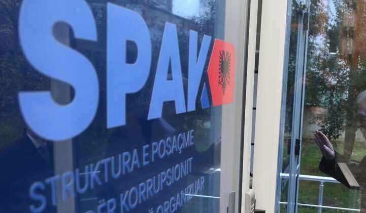 Arrest me burg për inspektorin e IMT Tiranë, Gerald Fuçia mohon akuzat për ryshfet