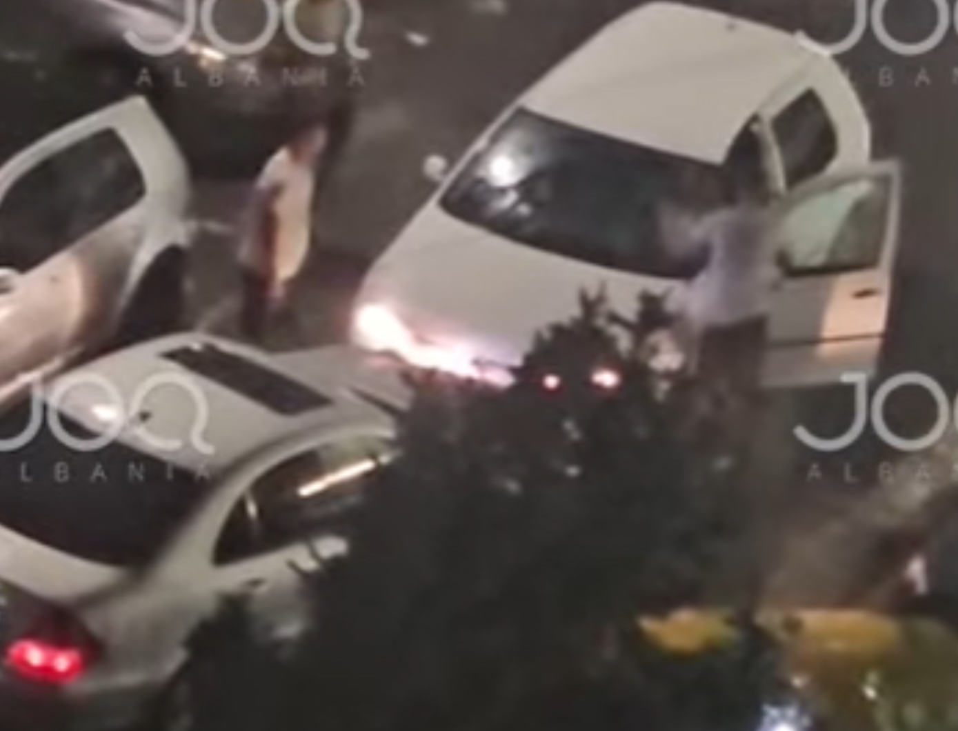 E rëndë në Tiranë / Vajza dh*nohet brutalisht vetëm pse nuk hapi rrugën me makinë 