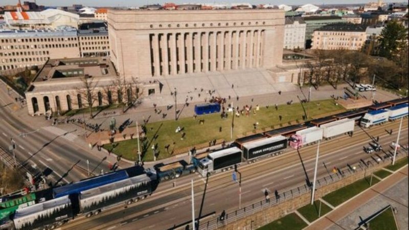 Deputeti vetëvritet në Parlamentin finlandez, policia rrethon zonën