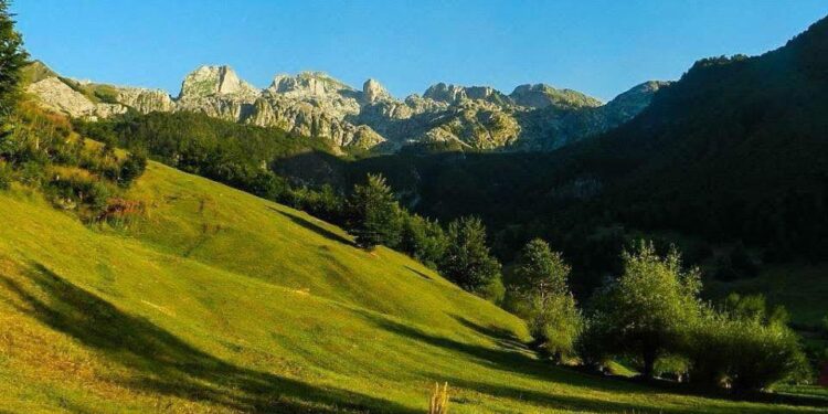 Rama ndan pamje nga Lëpusha: Mrekulli e Alpeve tona, destinacion që s’duhet humbur