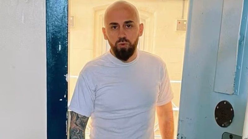 Vrasësi “Babale” kërkon të transferohet në Shqipëri: Ushqimi këtu është i tmerrshëm, nuk flas dot as shqip….