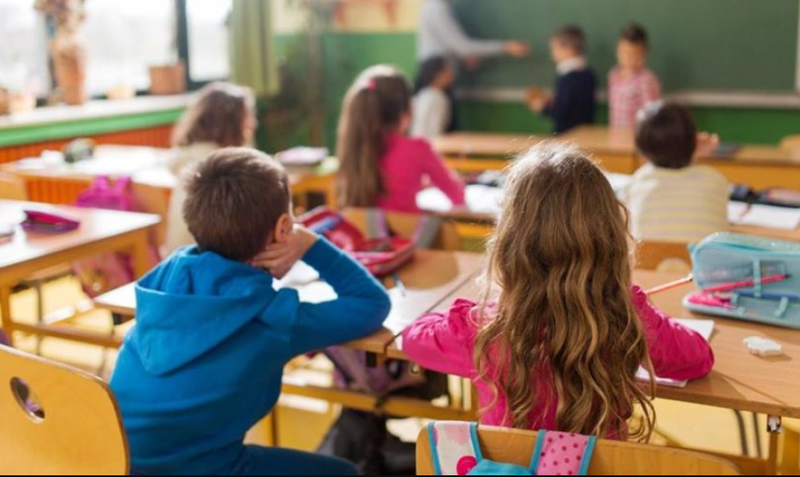 Rihapen regjistrimet në shkolla për nxënësit e klasave të para dhe të dhjeta