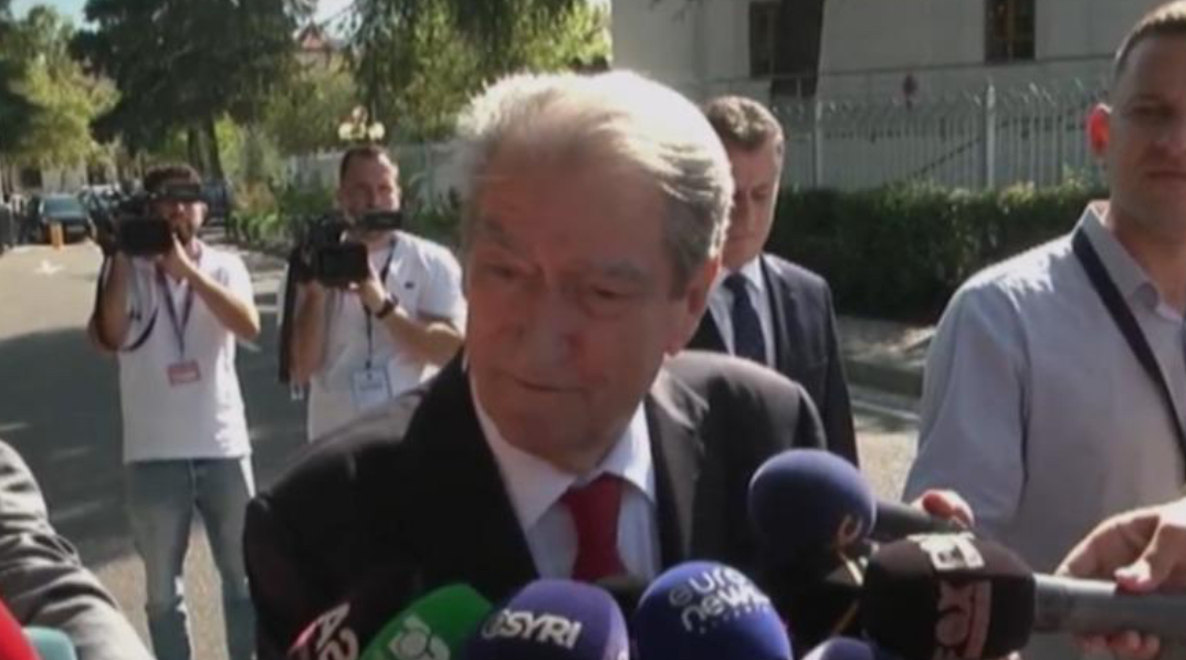 Bojkot në zgjedhjet e parakohshme të Tiranës? Berisha: Është një opsion! Ogerta u shkri në dënese kur mori vesh lajmin se do jetë kandidate