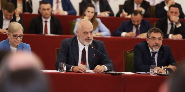 Nga Denaj e Xhafaj, te Klosi e Gjiknuri / Zbulohet kujt ia ka besuar Rama drejtimin e komisioneve parlamentare