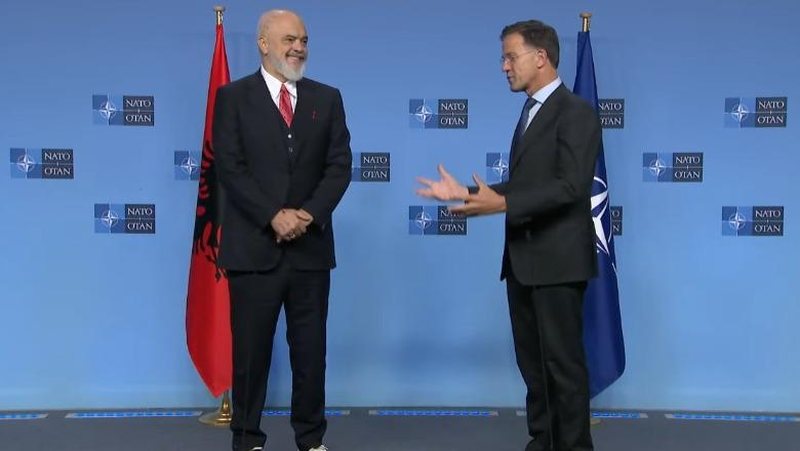 Rutte takohet me Ramën në Bruksel: Shqipëria ka gjithmonë mbështetjen e NATO-s