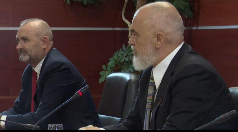 Rama: Diella do të ketë fëmijë, do merren me çështjet civile