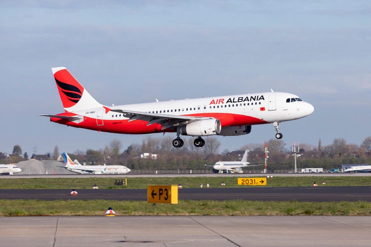 Amerikanët padisin Air Albanian në gjykatën angleze: Ndërpreu pagesën e qirasë në mars, po na mban avionin me forcë