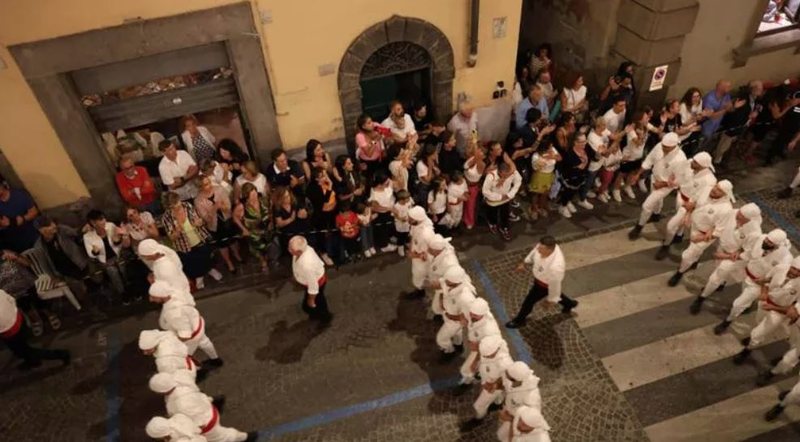 Mafia turke apo terroristë? Alarm para festës në Itali, arrestohen dy turq