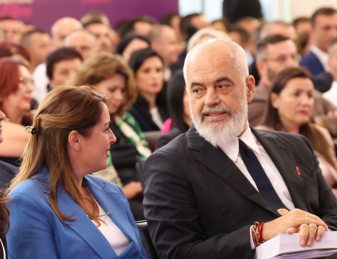 Qeveria “Rama 4″/ BIRN: Ministra besnikë dhe ndryshime sa për fasadë