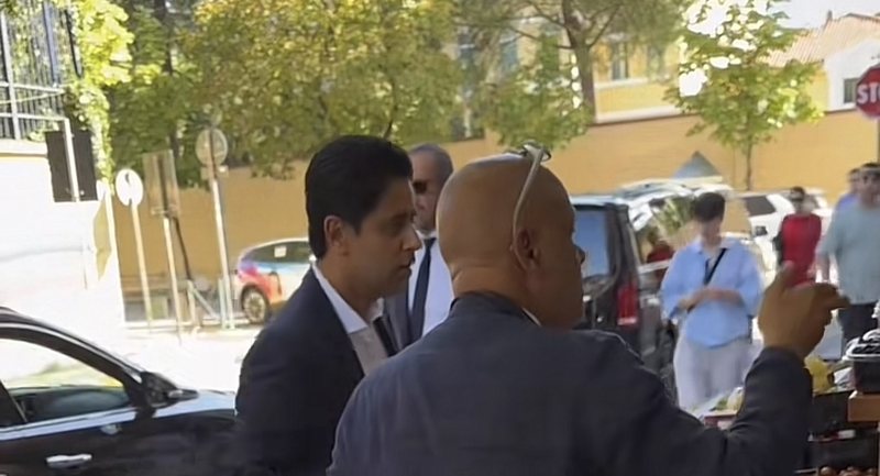 VIDEO e pazakontë: Sheiku i PSG-së pazar fruta-perimesh te Rruga e Elbasanit