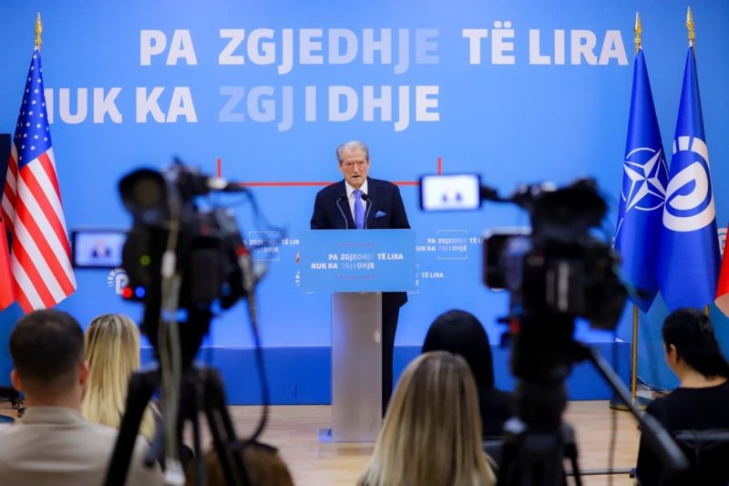 “Takimi” i Ramës në Aruba – Pse opozita nuk vë mend nga skenarët me ‘babale’?