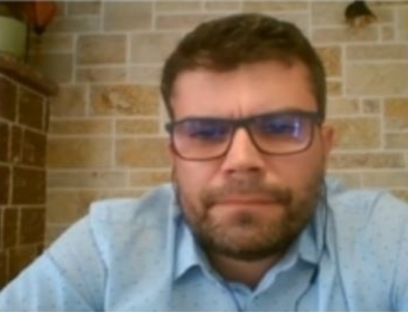 Hasimja njofton live Berishën: Jam kandidat për Tiranën, më mbështesni