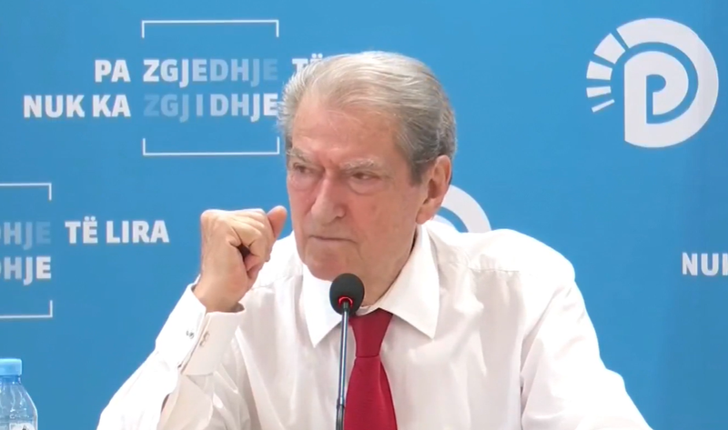“Vrasja e Astrit Kalasë, kambanë alarmi”, juristja: Berisha përgjegjës për “ligjin 7501”, gjuha e tij e papranueshme