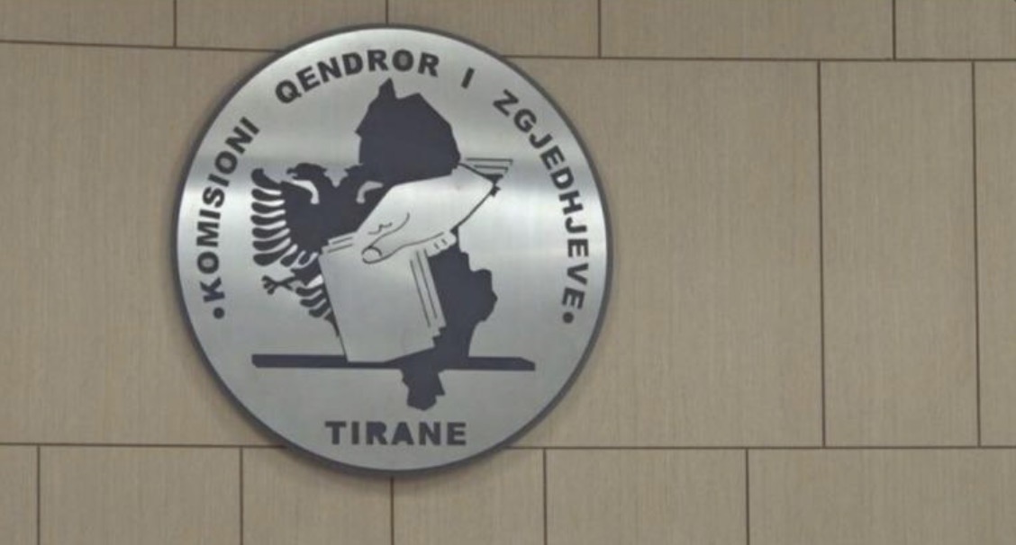 Zgjedhjet e pjesshme/ KQZ: Fushata të nisë më 1 nëntor! Nesër afati fundit për regjistrimin e partive, kandidatët kanë 10 ditë kohë