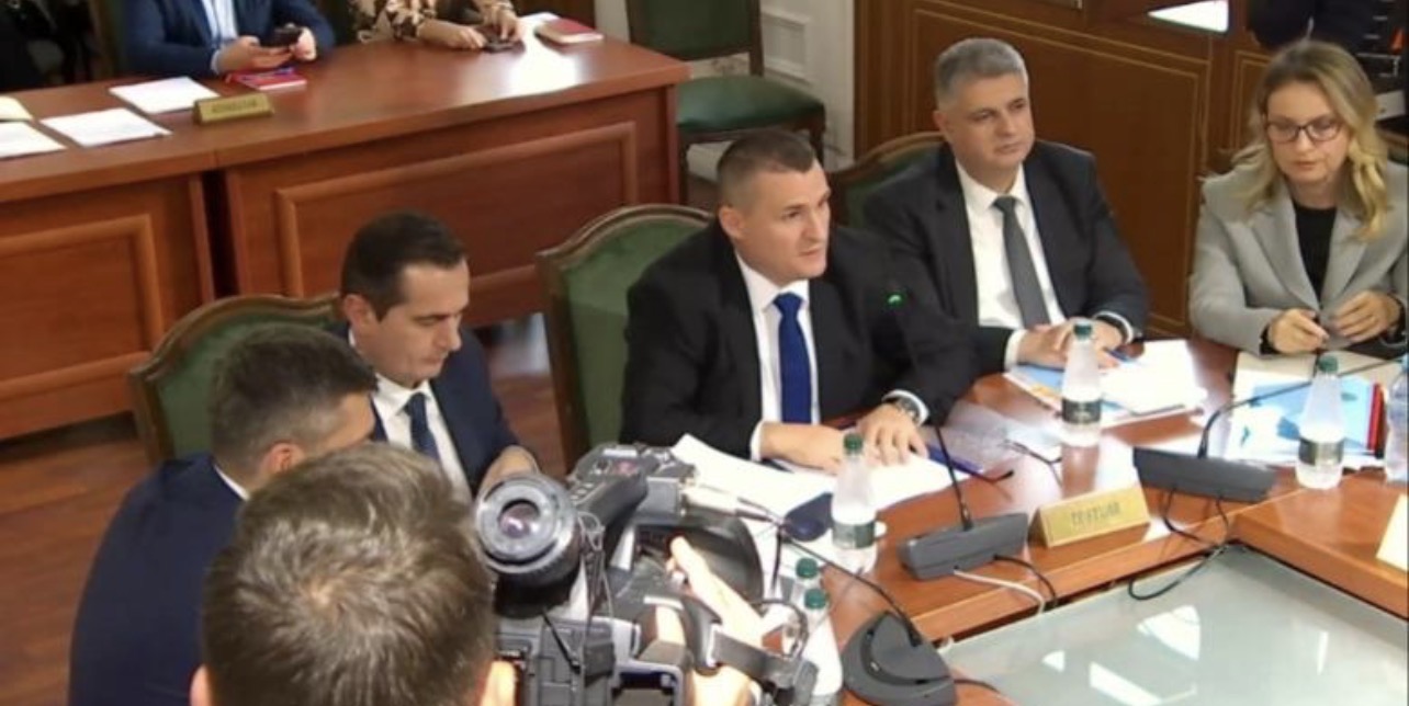 Kreu i SPAK: Kemi evidentuar 16 grupet kriminale shqiptare, janë aktive në disa shtete të BE! Blejnë kokainë në Amerikën Latine, 10 prej tyre i goditëm