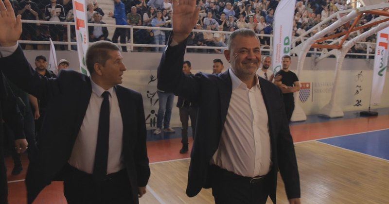 “Po na cenoni aktivitetin politik”, PSD e Tom Doshit kërkon zyra nga shteti në 60 bashki të vendit