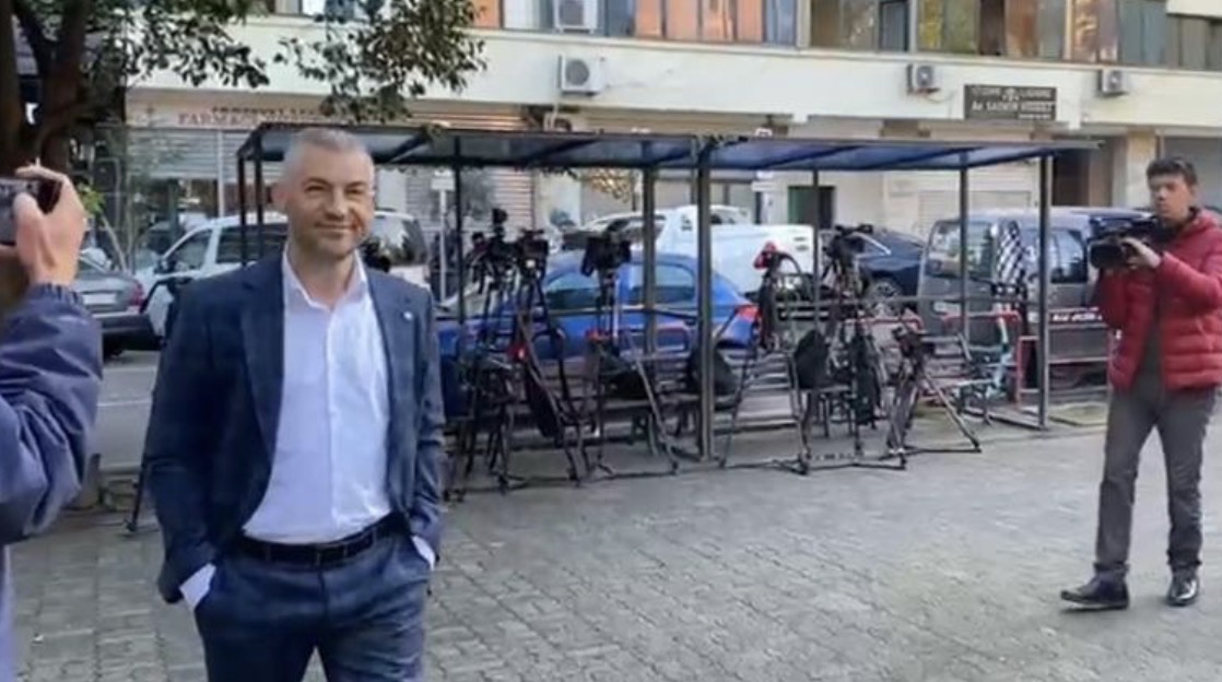 Zgjedhjet e 11 majit/ Bledion Nallbati paraqitet në SPAK, merret në pyetje nga prokurori Vladimir Mara që drejtoi Task Forcën në Korçë
