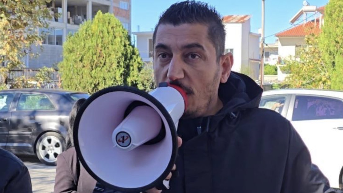 Fier/ Naftëtarët e ‘Bankers’ prej 15 ditësh në grevë: Po na bëjnë presion me litarin e varfërisë dhe bukën e fëmijëve