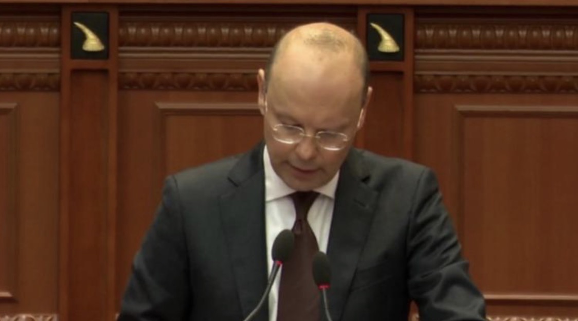 Kaso-Peleshit: Jep dorëheqjen para votimit! Ik me dinjitet, dhe lërja drejtimin Ballës, kryetarit real të Kuvendit