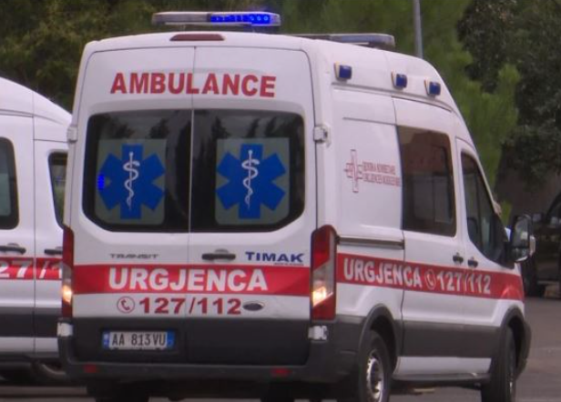 Rrëzohet pa ndjenja në vijat e bardha, ndërron jetë 60-vjeçari në Korçë