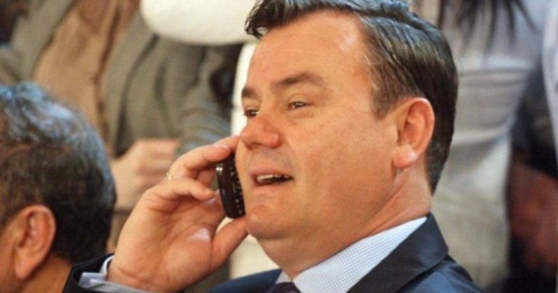 Florjan Binaj përballë Manastirliut, Nikoll Lesi “proteston” dhe ndërhyn te Blendi Fevziu: Unë kam qenë i pari…