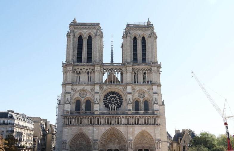 “Mos e hapni Katedralen Notre-Dame, do ketë masakër”! Letra anonime që alarmoi Parisin