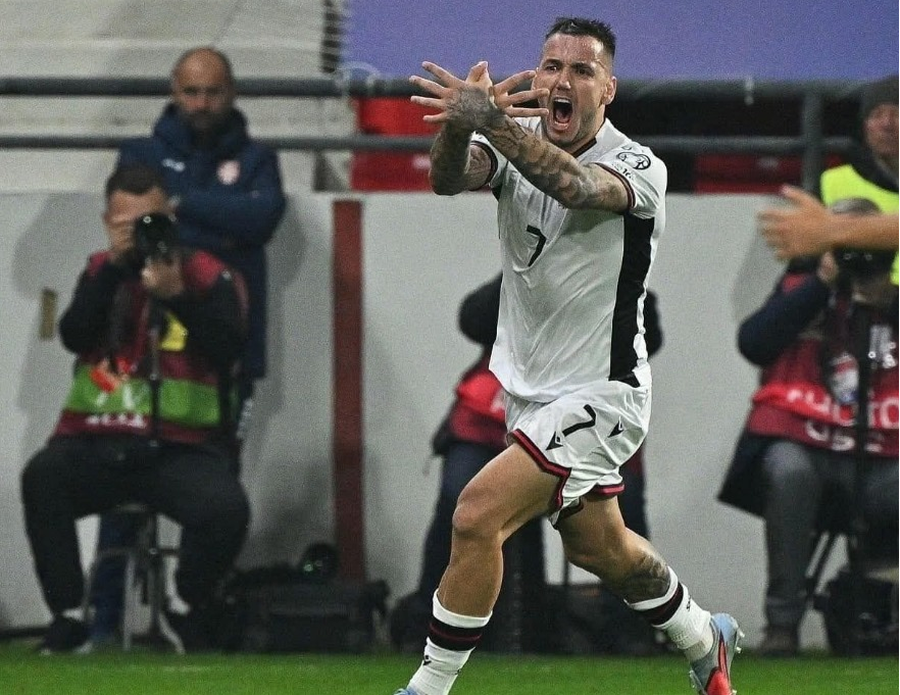Historike, Shqipëria gjunjëzon 0-1 Serbinë në Leskovac dhe sheh nga Botërori 2026! Manaj bën ‘mbretin’ me një supergol