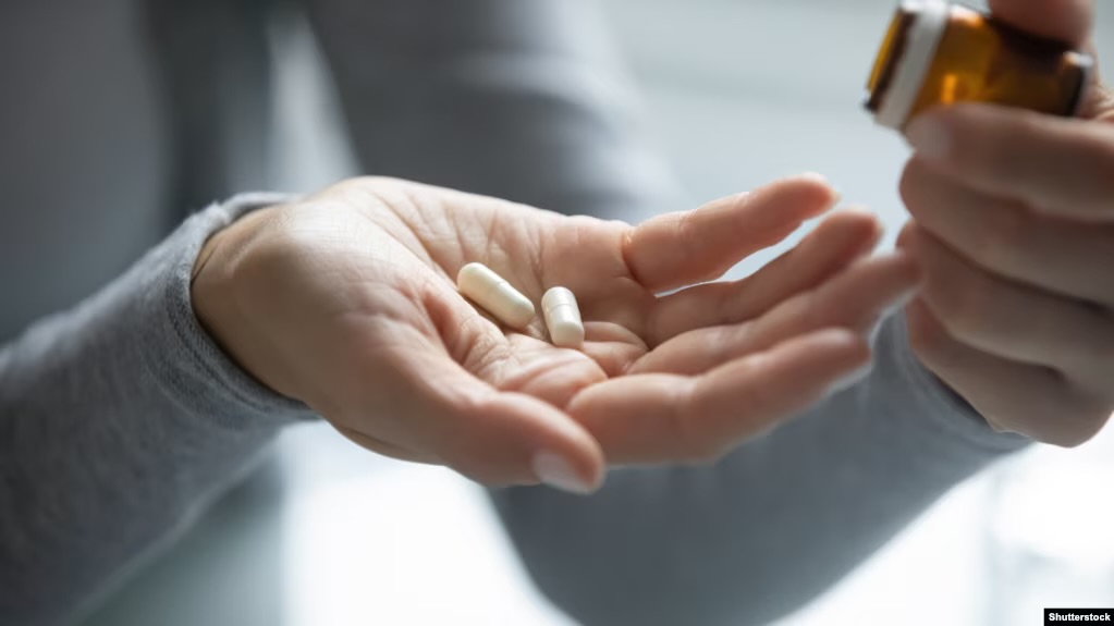 OBSH paralajmëron: Miliona jetë rrezikohen nga bakteret rezistente ndaj antibiotikëve