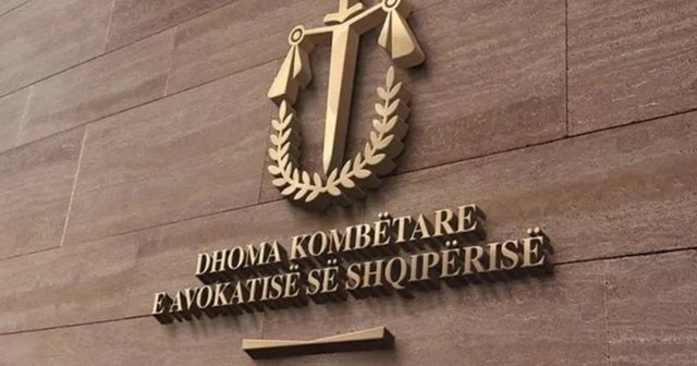 Arrestimi i avokatit Ulian Barjami, Dhoma e Avokatisë: Bojkot të gjitha proceseve penale deri në 25 tetor