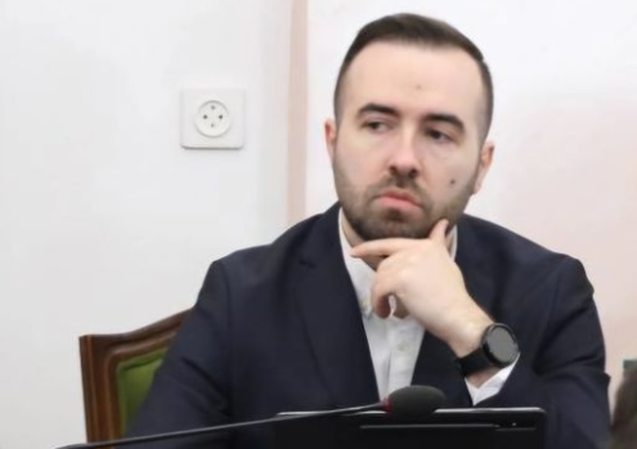 Bashkëjetuesi i gjyqtares Megi Strakosha që sulmoi avokatin, ekspert te komisioni anti-SPAK “Xhafaj”, babai i saj i dënuar nga SPAK