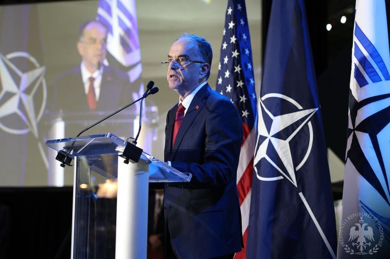 Ndarja nga jeta e Fatos Nanos, reagon Presidenti Begaj: Do të mbahet mend si lideri liberal dhe reformator