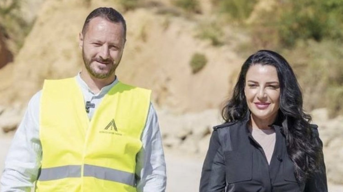 ‘Do vijë plaku i ASL, gjallë e ka akoma nënën..’/ Biseda mes Ballukut dhe Berberit për takimin me biznesmenin turk: Dua të vë para përgjegjësisë mustaqen…