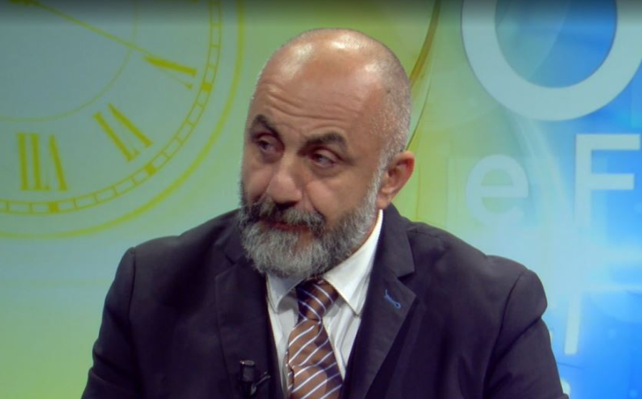 Kushtetuesja pranon me kushte Metën, avokati Romeo Kara: Iliri kërcënon dëshmitarët dhe provat