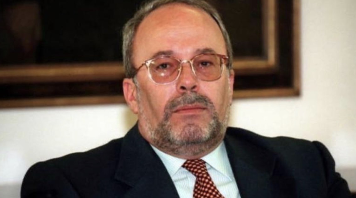 13 vite më parë, intelektualët më në zë të vendit i propozuan partive Fatos Nanos si President