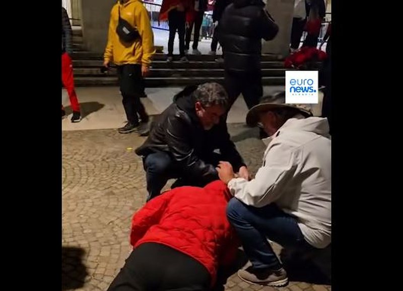 Tifozja humb ndjenja, deputeti i PS-së Bledi Çuçi i vjen në ndihmë