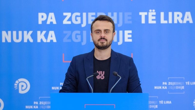 “S’ka më bojkot, por presion deri në fund!” Besart Xhaferri: Kandidati për kreun e ri të PD, të ketë muskuj politik