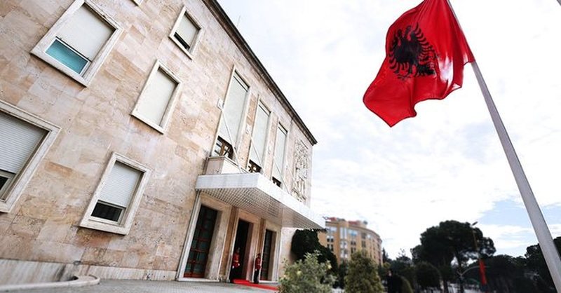 Lëvizje në qeveri, emërime të reja në disa ministri