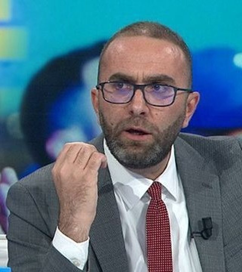 Takimi i të votuarve të PD-së “mërzit “ Gazment Bardhin : Ishin thjesht duke pirë kafe