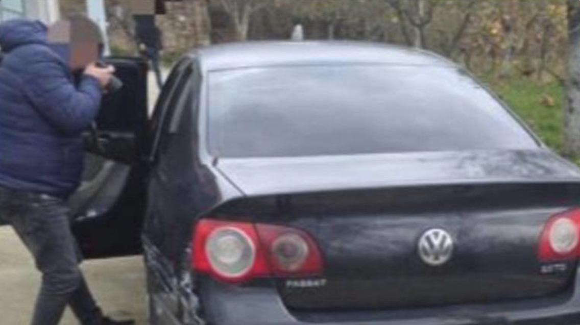 Kreu marrëdhënie seksuale me dhunë me 18-vjeçaren, oficeri i Dibrës kërcënonte të renë: Më tako ose do të publikoj videot e tua!