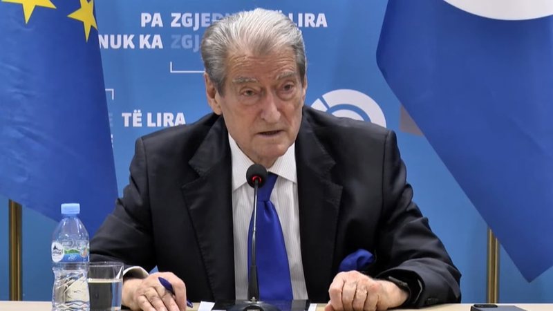 “Gjyqi i Veliajt si ai i Kadri Hazbiut”, Berisha për seancën në Kushtetuese: Ndaj tij janë shkelur të drejtat e njeriut