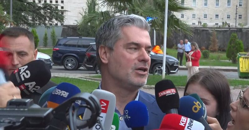 Ermal Dredha emërohet ambasador në Zvicër, pas dorëheqjes si kryebashkiak i Vlorës