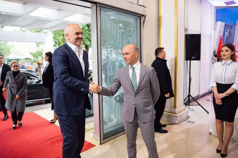 Si po e monopolizon Shendetësinë “falas” Klodian Allajbeu: Tromboza i mbetet Spitalit Amerikan edhe për vitin 2026