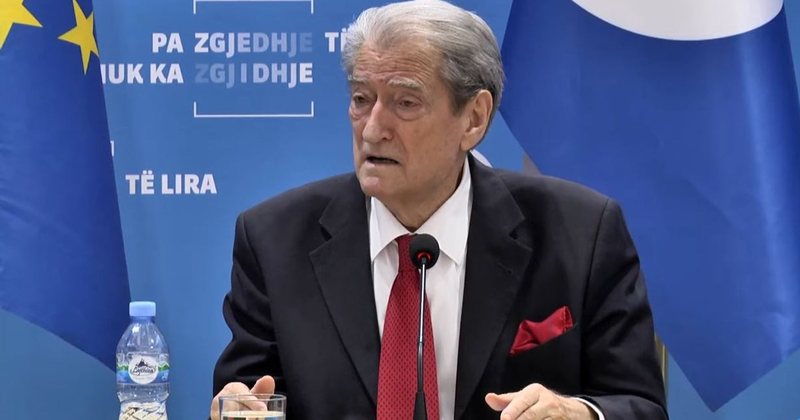 “Deputetët të hyjnë në grevë urie, bashkë me familjarët e tyre” – Propozimi “radikal” në mbledhjen e PD-së
