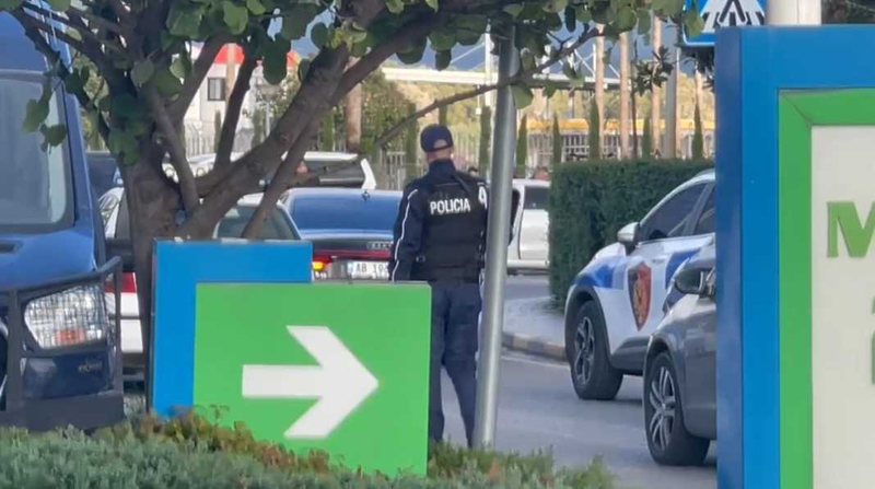 Vrasja e Glimando Danit, dëshmia e gazetarit: Pas atentatit në Rinas, kaloi një delegacion zyrtar