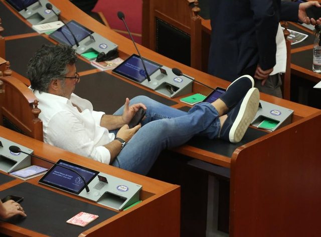 Paloka spiunon Ramën te Meloni