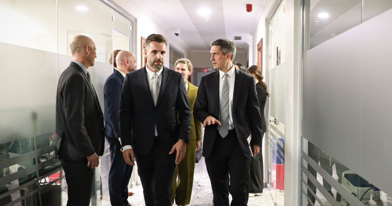 Ambasada e SHBA në Tiranë rinis “punën” pas hapjes së qeverisë amerikane