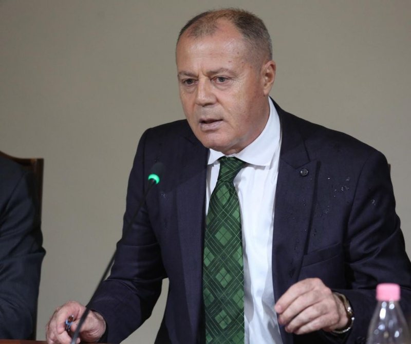 Mustafa Nano: Berisha, një burracak që është duke e bërë në brekë nga frika. Një i mbaruar, që mbeti dyerve të SPAK për të mbrojtur fëmijët