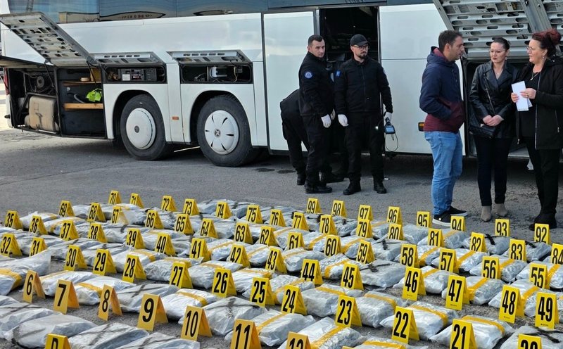 Një muaj paraburgim për shoferin e autobusit që tentoi të transportonte 120 kg marihuanë