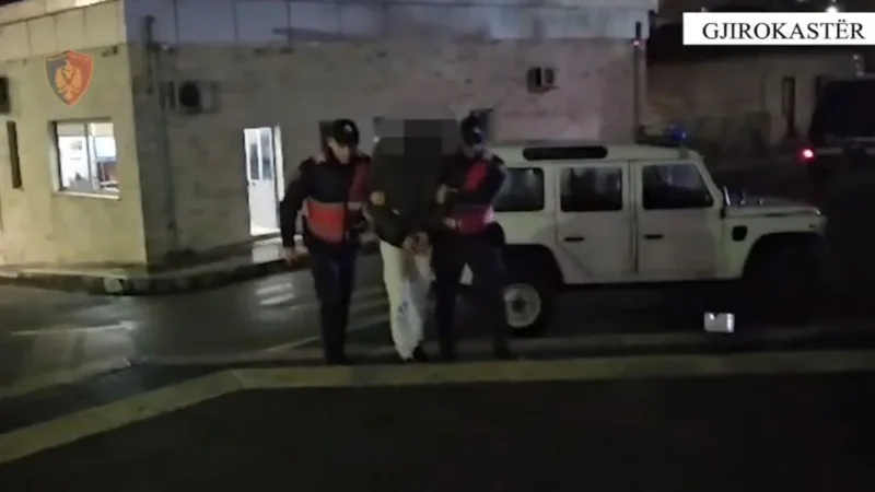 Shisnin lëndë narkotike në Gjirokastër, arrestohen 10 persona, procedohen 3 të tjerë
