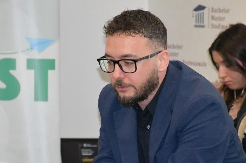 A duhet të ndjekë Shqipëria shembullin e Greqisë për “non gratat” në gazetari? 